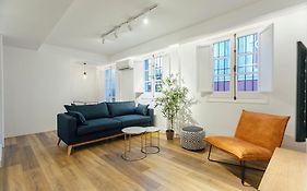 Decorated And Renovated- 2Bd 2Bth- Center